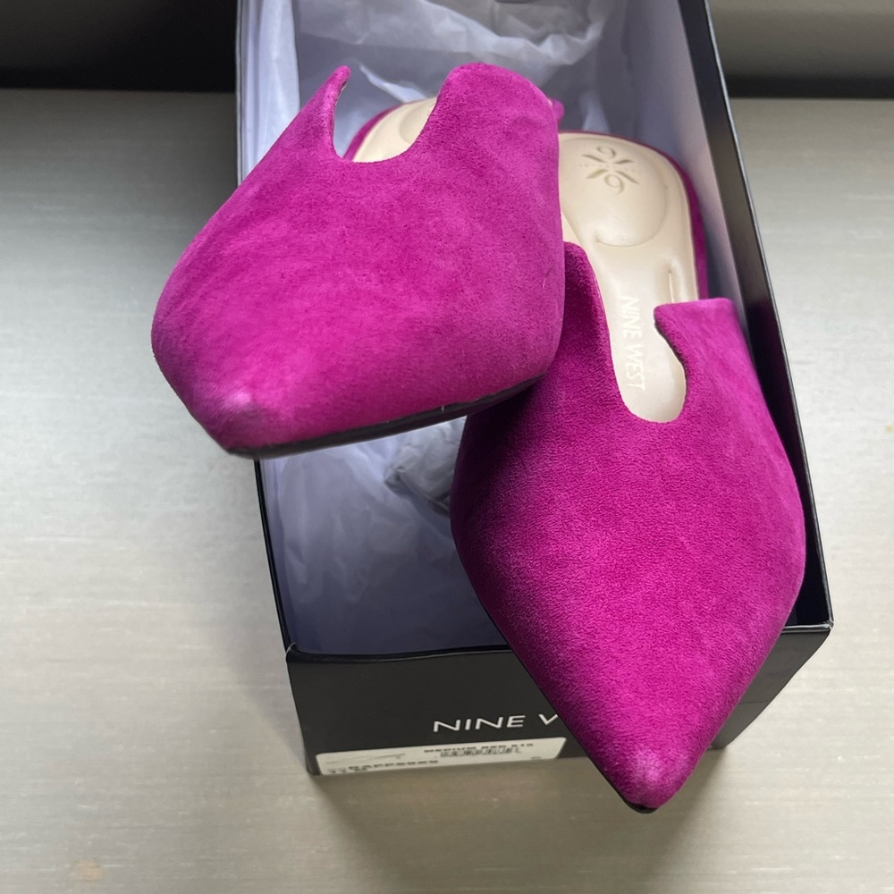 Pointed Toe Mule - image 4